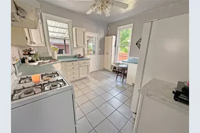 411 W Clayton St, New Castle, PA 16102 - Photo 8