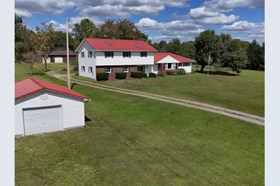 671 Sheakleyville Greenville Rd, Perry Township, PA 16130 - Photo 1