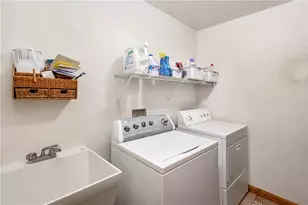 120 Blossom Dr, Center Township, PA 16001 - Photo 20