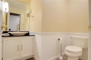 150 Roscommon Pl, Peters Township, PA 15317 - Photo 10