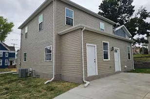 477 Connecticut Ave, Rochester, PA 15074 - Photo 2