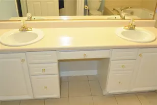 403 Hunt Club Dr, Hempfield Township, PA 15601 - Photo 32