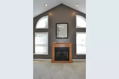 403 Hunt Club Dr, Hempfield Township, PA 15601 - Photo 10