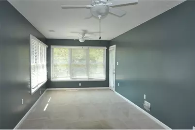 403 Hunt Club Dr, Hempfield Township, PA 15601 - Photo 12