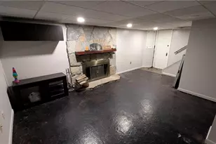 1885 Graham Blvd, Pittsburgh, PA 15235 - Photo 20