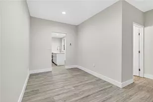 516 Carolyn Ave, Pittsburgh, PA 15202 - Photo 6