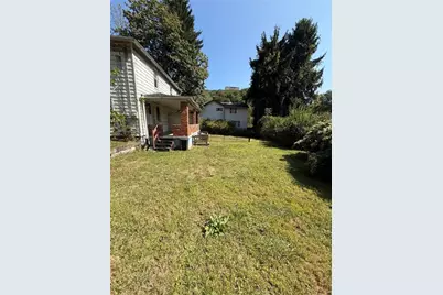 127 Linhart St, Turtle Creek, PA 15145 - Photo 2