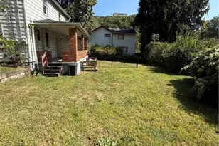 127 Linhart St, Turtle Creek, PA 15145 - Photo 2