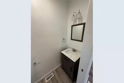 17 N Silver Street, Mt Pleasant Boro, PA 15666 - Photo 10