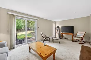 512 Dogwood Ct, Ross Twp, PA 15237 - Photo 8