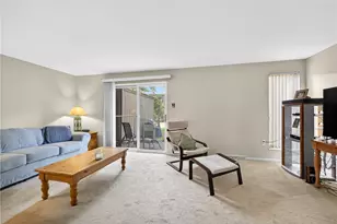 512 Dogwood Ct, Ross Twp, PA 15237 - Photo 4