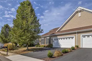 334 Patriot Ln, Economy, PA 15042 - Photo 4