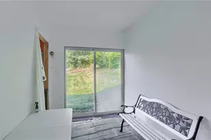 512 Ore St, Ellwood City, PA 16117 - Photo 16