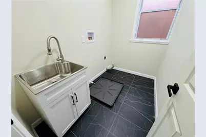 834 Farragut St, Pittsburgh, PA 15206 - Photo 36