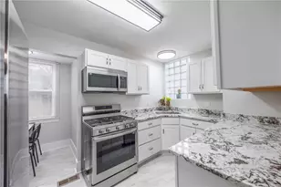 315 Lavina Ave, Pittsburgh, PA 15216 - Photo 6