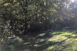 291 College Ave, McClellandtown, PA 15458 - Photo 1