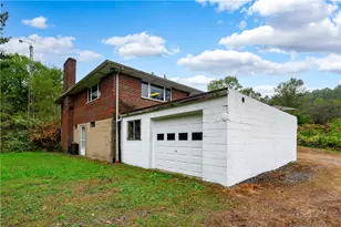 247 Welsh Rd, Penn Township, PA 16059 - Photo 4