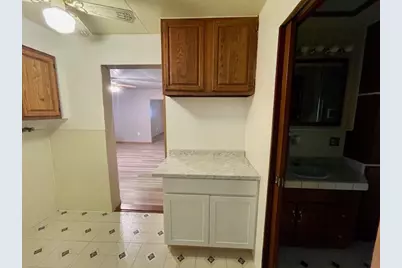 221 S Oakland Ave, Sharon, PA 16146 - Photo 18