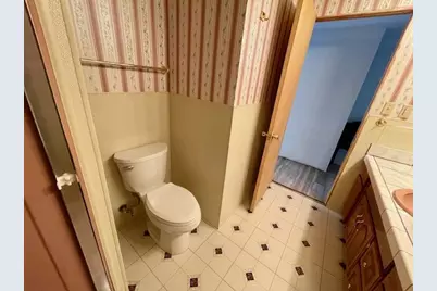 221 S Oakland Ave, Sharon, PA 16146 - Photo 22