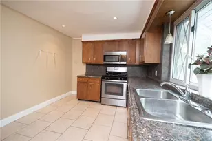 1922 Harcum Wy, Pittsburgh, PA 15203 - Photo 4