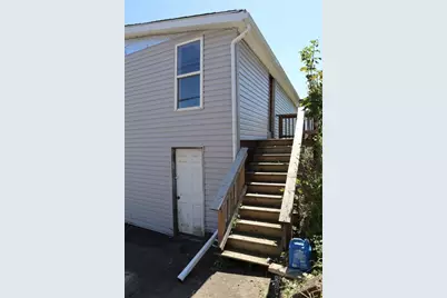 114 E Church Ave, Masontown, PA 15461 - Photo 4