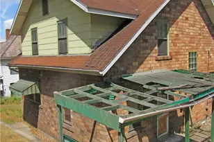 84 Union St, Brownsville, PA 15417 - Photo 2