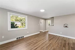 4596 Echo Glen Dr, Pittsburgh, PA 15236 - Photo 4