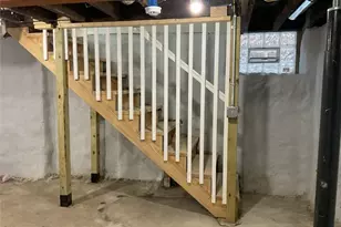 844 Gearing Ave, Pittsburgh, PA 15210 - Photo 16