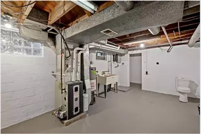 2445 Edgebrook Ave, Pittsburgh, PA 15226 - Photo 14