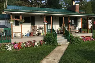 132 Garntham Ln, Pleasantville, PA 16353 - Photo 2