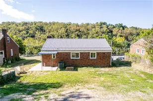 1227 Clifton Rd, Bethel Park, PA 15102 - Photo 10