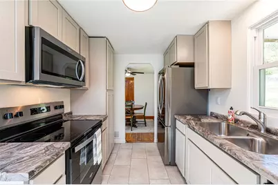 1227 Clifton Rd, Bethel Park, PA 15102 - Photo 32