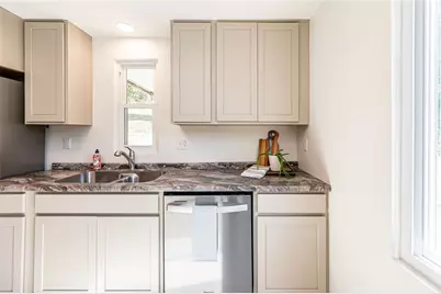 1227 Clifton Rd, Bethel Park, PA 15102 - Photo 30