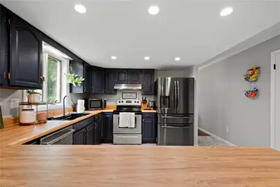 555 Hiawatha Road, South Franklin, PA 15329 - Photo 12