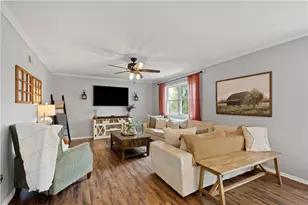 555 Hiawatha Rd, South Franklin, PA 15329 - Photo 14