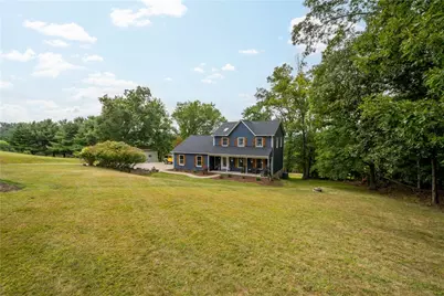 555 Hiawatha Road, South Franklin, PA 15329 - Photo 4