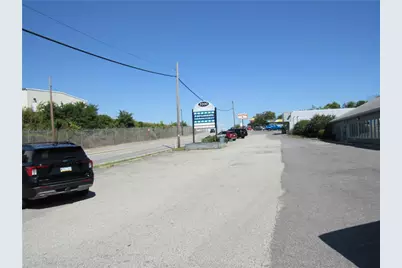 3208 Lebanon Church Rd, West Mifflin, PA 15122 - Photo 4