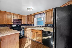 1007 Leslie St, Sharon, PA 16146 - Photo 10