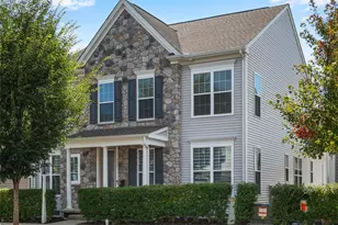 711 Withers Pk Dr, Cranberry Township, PA 16066 - Photo 2