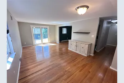 5534 Pocusset St, Pittsburgh, PA 15217 - Photo 8