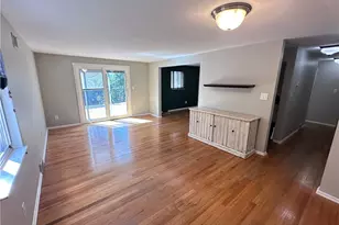 5534 Pocusset St, Pittsburgh, PA 15217 - Photo 8