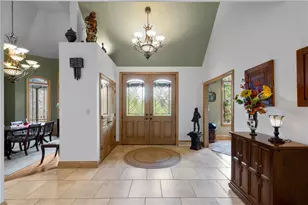 217 Canterwood Dr, Peters Township, PA 15367 - Photo 4