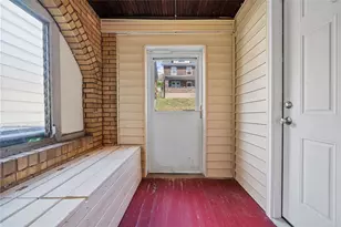 1420 Bellaire Pl, Pittsburgh, PA 15226 - Photo 2