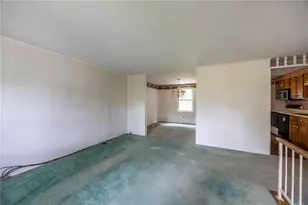 1613 Shawmut Dr, Pittsburgh, PA 15116 - Photo 10