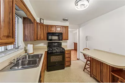 410 Marshall Dr, McKeesport, PA 15132 - Photo 12