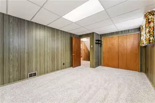 410 Marshall Dr, McKeesport, PA 15132 - Photo 24