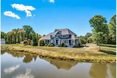 956 Camelot, Hermitage, PA 16148 - Photo 1