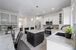 5233 Karrington Dr, Pine Township, PA 15044 - Photo 4