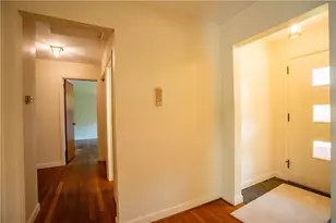 104 Appletree Dr, Brighton Township, PA 15009 - Photo 2