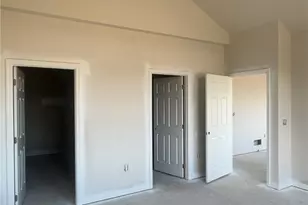 1556 Parkwood Pointe Dr, Moon/Crescent Twp, PA 15046 - Photo 12